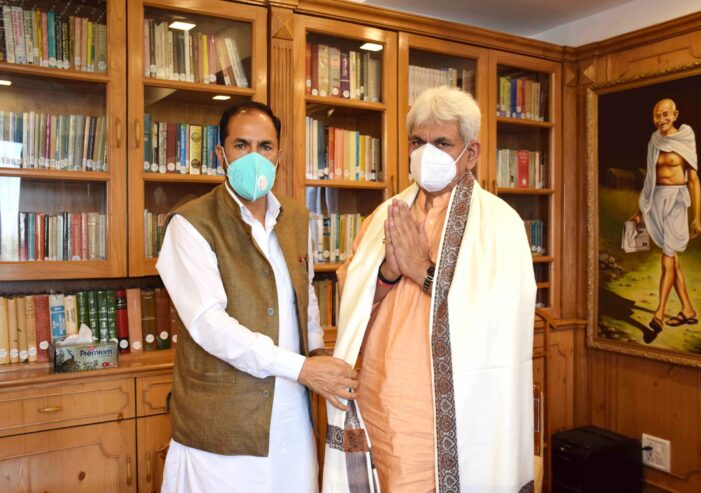 Member Parliament Nazir Ahmad Laway meets Lt Governor