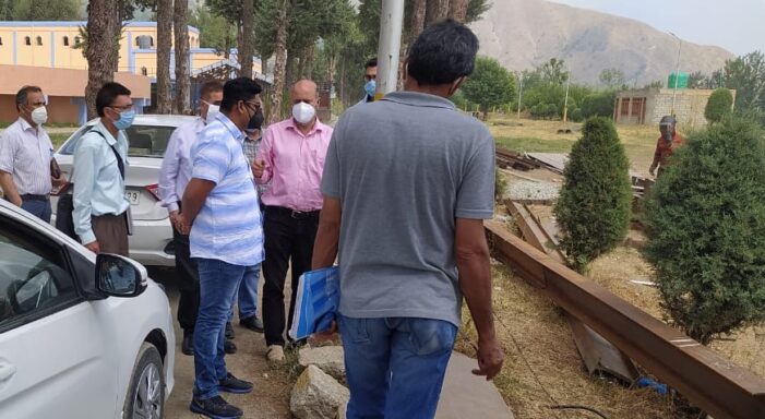 Secretary Jal Shakti Department inspects Rangil WSS, reviews restoration work on Sindh Extension Canal Breach
