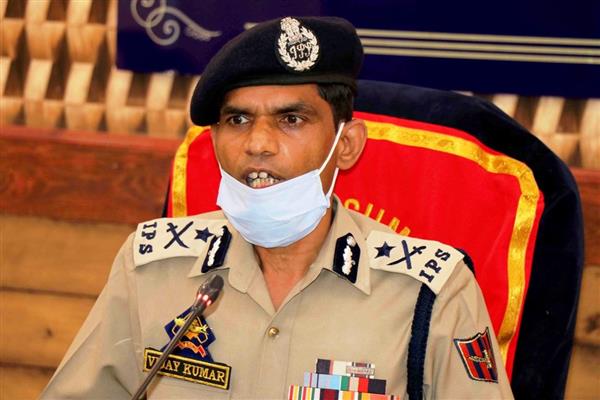 Mobile phone connectivity, broadband services to be restored at 10 pm: IGP Kashmir Mobile phone connectivity, broadband services to be restored at 10 pm: IGP Kashmir