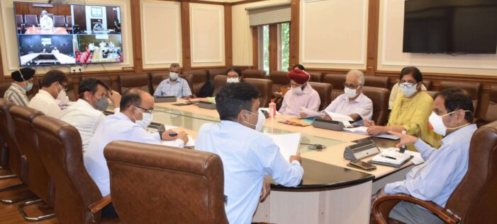 Advisor Bhatnagar reviews status of major ongoing H&ME projects