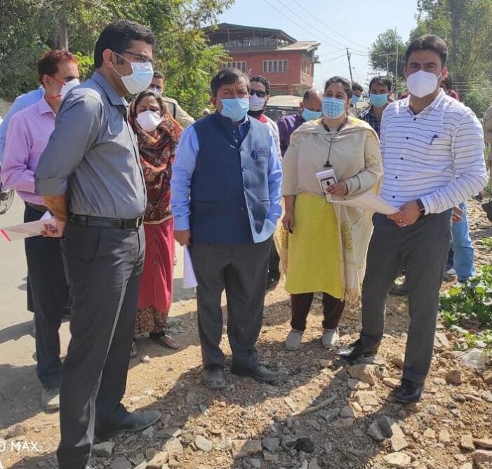 Dheeraj Gupta inspects sites for development of affordable housing in Srinagar