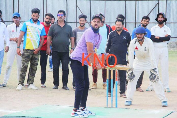 Indian star cricketer Suresh Raina visits Kunzar, interacts with local youth