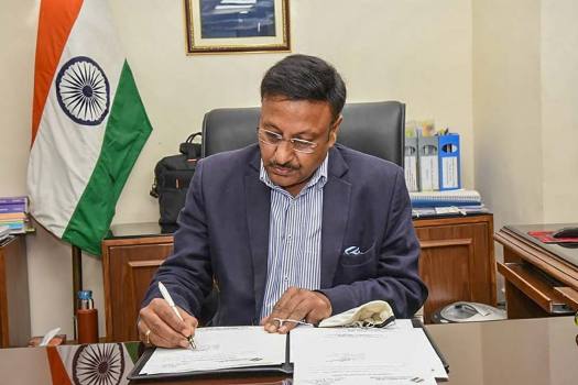 Former Bureaucrat Rajiv Kumar Is The New Election Commissioner