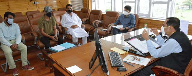 Advisor Bhatnagar meets several delegations, individuals as part of Public outreach