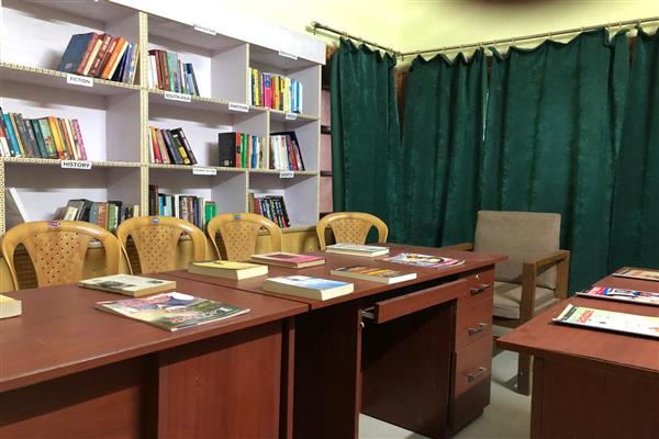 Kashmir Press Club establishes library, gym centre to its members