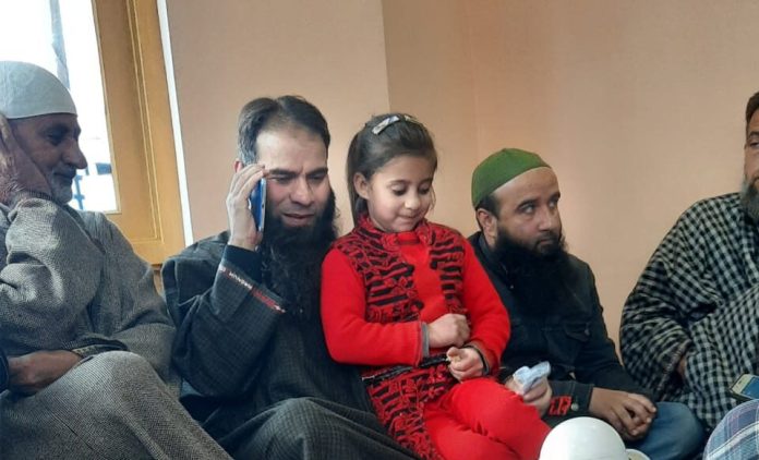 Prominent religious cleric Mushtaq Veeri released from detention