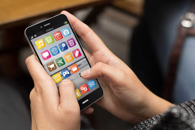 India’s smartphone market hits record 50 million units in Q3; Chinese cos capture 76% share: Canalys