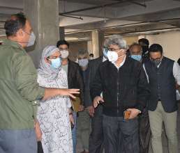 Atal Dulloo visits construction site of New Pediatric Hospital Bemina