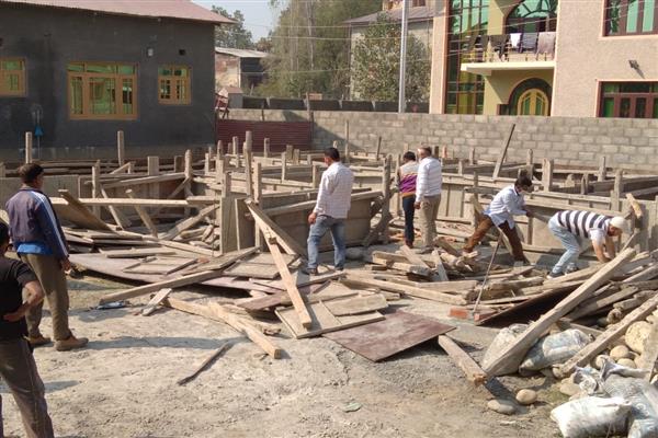 LAWDA continues demolition drive against illegal constructions