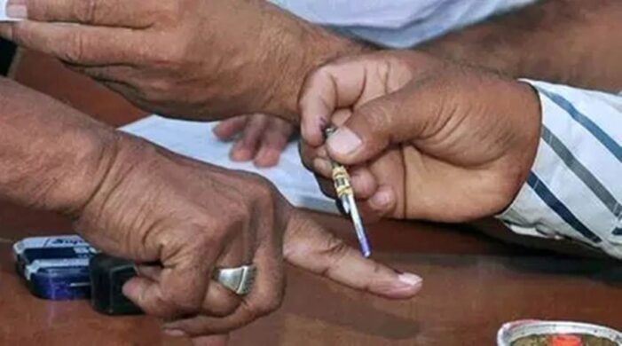 Voting underway for four RS seats in Karnataka as Congress eyes rival camp support