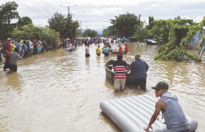 Storm wreaks havoc in Central America, leaves eight dead