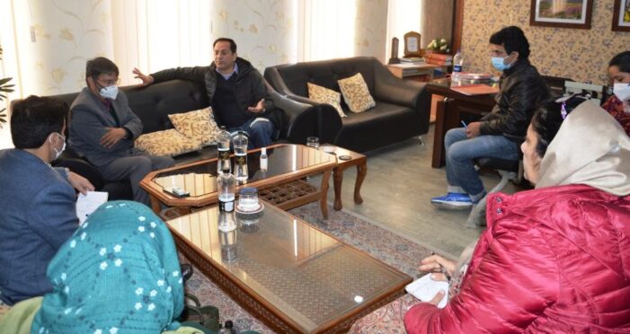 Bipal Pathak reviews functioning of Social Welfare department