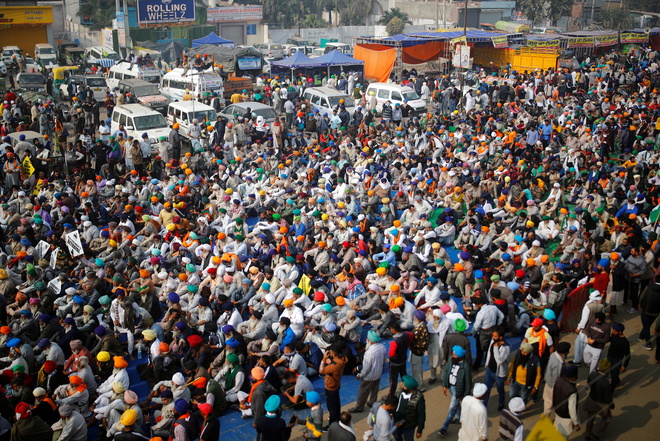 Are protesting farmers taking precautionary measures against Covid, SC asks Centre