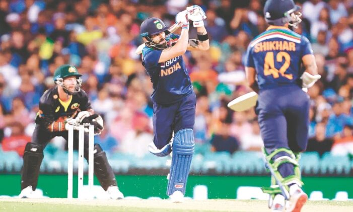 Australia tame blazing Kohli to win final T20 tie
