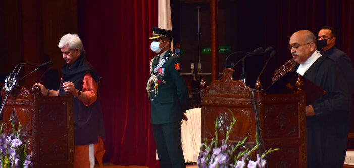 Lt Governor administers Oath to Justice Pankaj Mithal as the new Chief Justice of the High Court for Jammu & Kashmir and Ladakh Lt Governor administers Oath to Justice Pankaj Mithal as the new Chief Justice of the High Court for Jammu & Kashmir and Ladakh