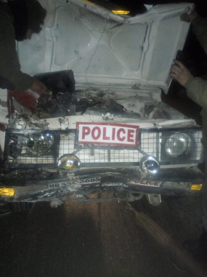 CRPF officer sustains critical injuries in road mishap in south Kashmir CRPF officer sustains critical injuries in road mishap in south Kashmir