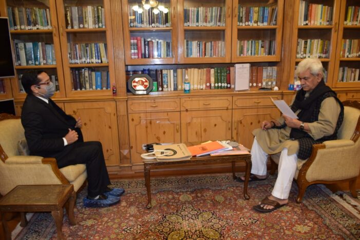 Former Legislator, Mayor SMC, Environmental activist call on Lt Governor Former Legislator, Mayor SMC, Environmental activist call on Lt Governor
