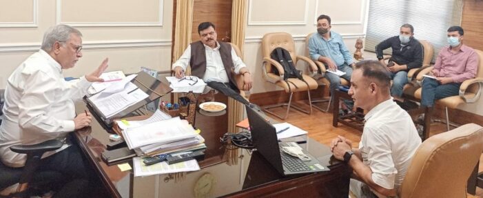 Advisor Farooq Khan reviews status of works under YS&S Advisor Farooq Khan reviews status of works under YS&S