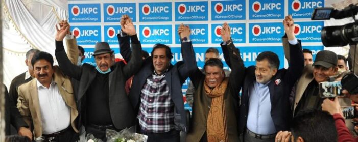 Ex minister among 3 prominent leaders join Peoples Conference in Srinagar