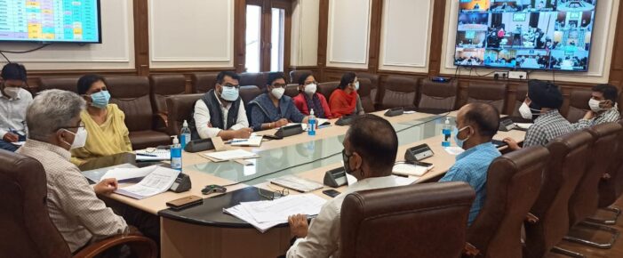 Atal Dulloo for effective implementation of 5-pronged strategy to fight Covid Atal Dulloo for effective implementation of 5-pronged strategy to fight Covid