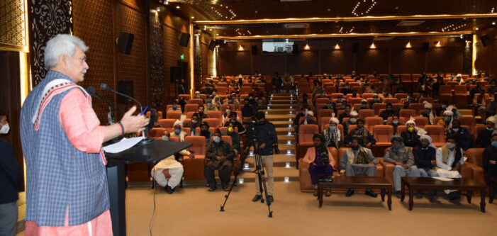 Lt Governor interacts with 150 member delegation of Gujjar-Bakerwal Community Lt Governor interacts with 150 member delegation of Gujjar-Bakerwal Community