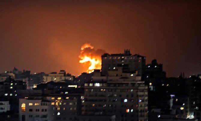Hamas strikes at Israel in retaliation to killing of Palestinians