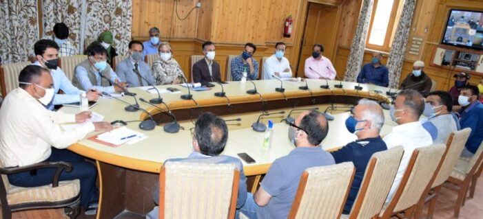 Div Com Kashmir appeal to Public to maintain covid appropriate behavior, get vaccinated as their social obligation in order to avoid lockdown again