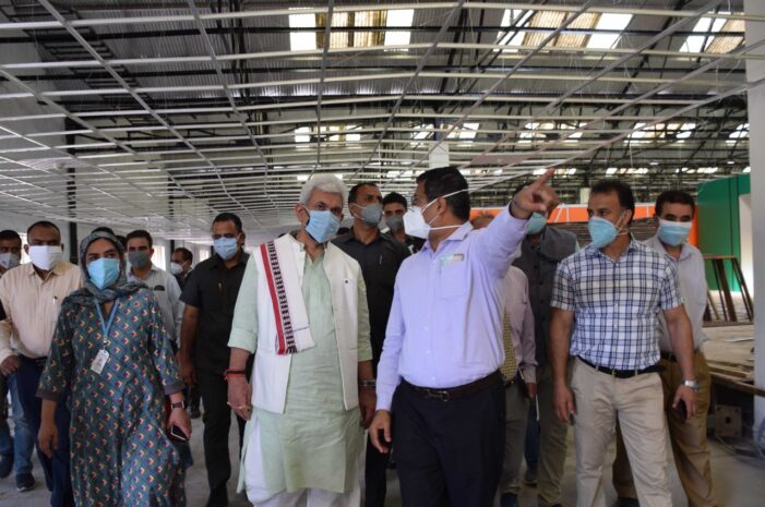Lt Governor visits DRDO’s 500-bedded under-construction Covid Hospital at Khonmoh Lt Governor visits DRDO’s 500-bedded under-construction Covid Hospital at Khonmoh