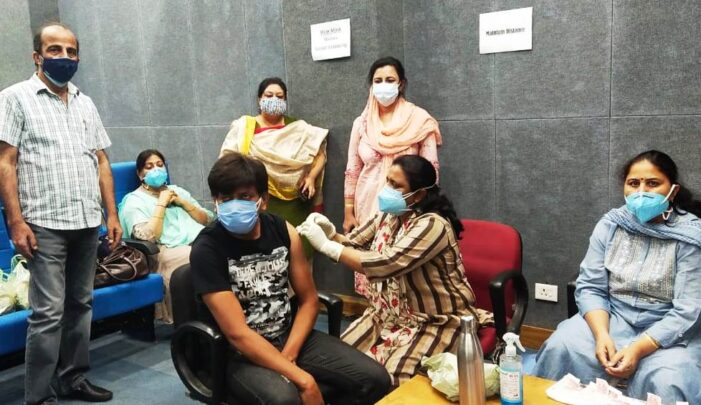 Over 200 media persons vaccinated on 2nd day of special vaccination drive Over 200 media persons vaccinated on 2nd day of special vaccination drive