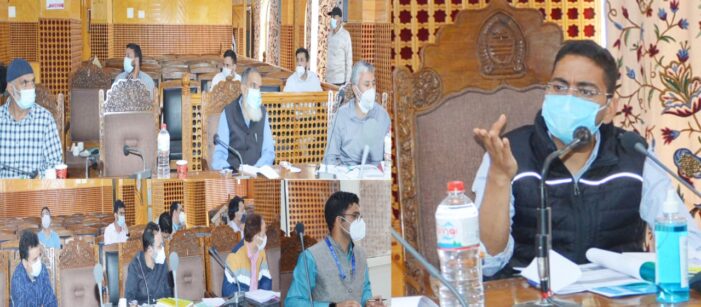 DC Srinagar, CEO Ayushman Bharat review progress on implementation of PMJAY-Sehat Scheme DC Srinagar, CEO Ayushman Bharat review progress on implementation of PMJAY-Sehat Scheme