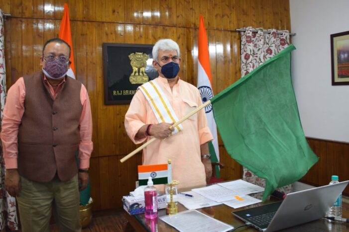 Lt Governor flags off IFFCO’s Liquid Nano Urea consignment for J&K Lt Governor flags off IFFCO’s Liquid Nano Urea consignment for J&K