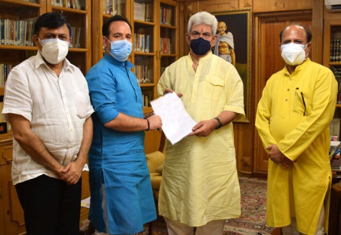 Former Ministers; VC Cluster University Srinagar, Social Activist call on Lt Governor Former Ministers; VC Cluster University Srinagar, Social Activist call on Lt Governor