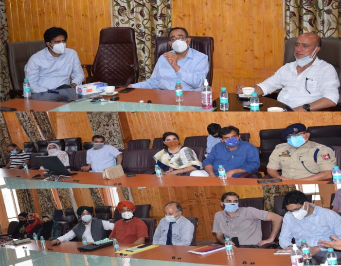 Principal Secretary PDD interacts with DDC members at Pulwama Principal Secretary PDD interacts with DDC members at Pulwama