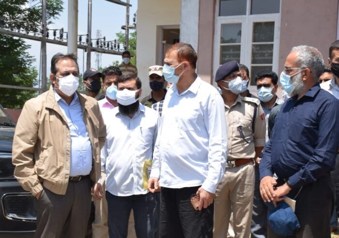Advisor Baseer Khan visits Handwara, reviews COVID containment measures Advisor Baseer Khan visits Handwara, reviews COVID containment measures