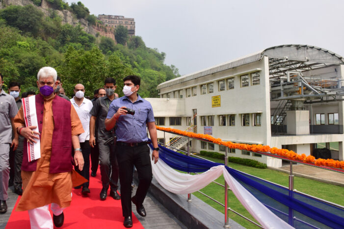 Lt Governor inaugurates much-awaited 1.18 km long Peerkho-Mahamaya section of Jammu ropeway