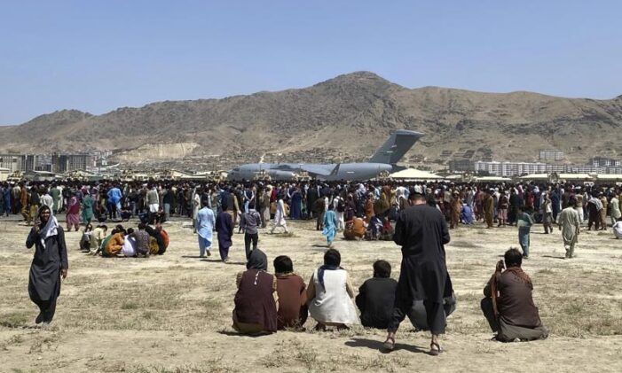 Taliban announce ‘amnesty’, urge women to join government