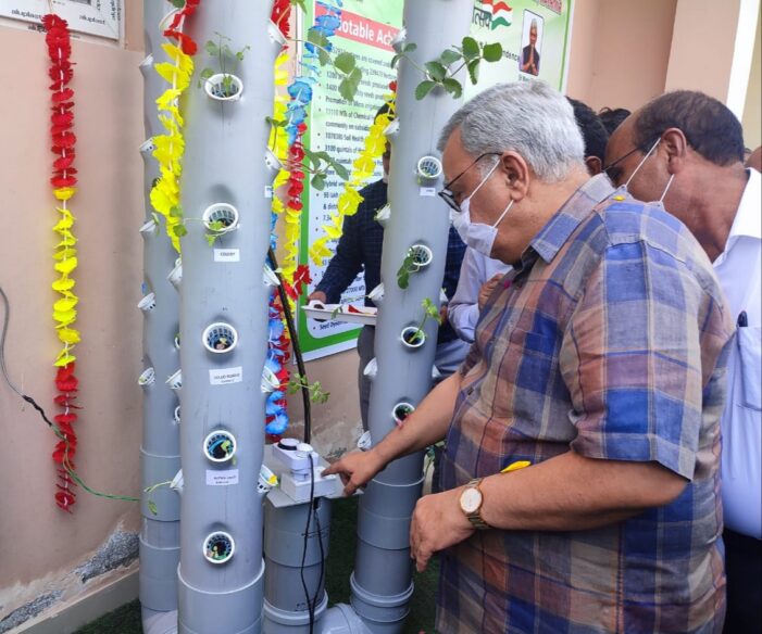 Solutions should come from farmers, department is ready to lend the helping hand: Advisor Farooq Khan Solutions should come from farmers, department is ready to lend the helping hand: Advisor Farooq Khan