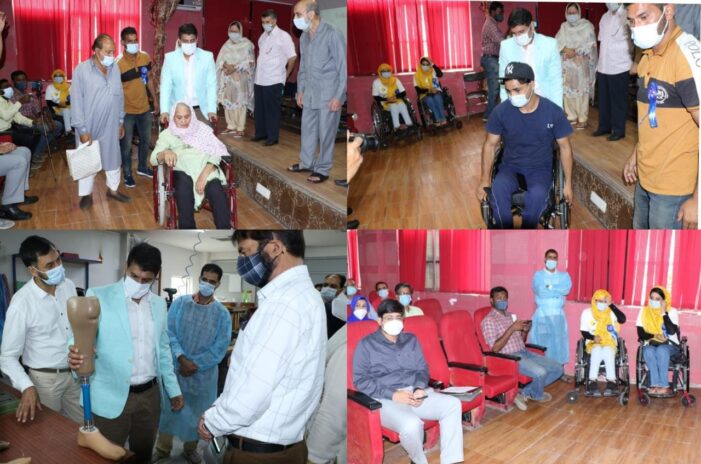 DC Srinagar inaugurates workshop for specially abled persons at Bemina