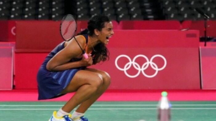 Andhra announces Rs 30L cash reward to Sindhu