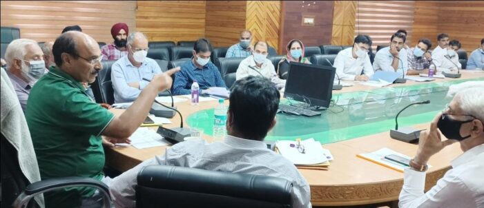 Director Agriculture Kashmir reviews functioning of Departmental Farms Director Agriculture Kashmir reviews functioning of Departmental Farms