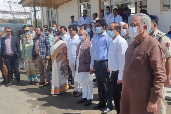 Delegation led by Union Agriculture Minister to Kashmir visits Indian International Trade Saffron Spice Park Delegation led by Union Agriculture Minister to Kashmir visits Indian International Trade Saffron Spice Park