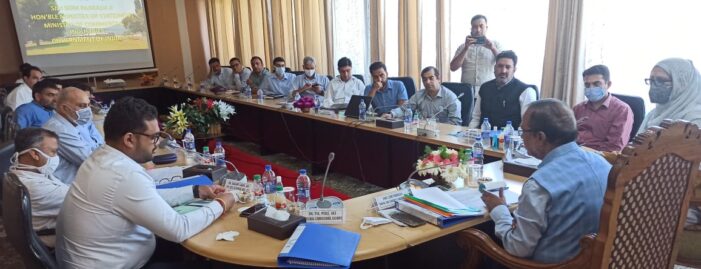 Union MoS, Som Parkash interacts with representatives of Trade bodies