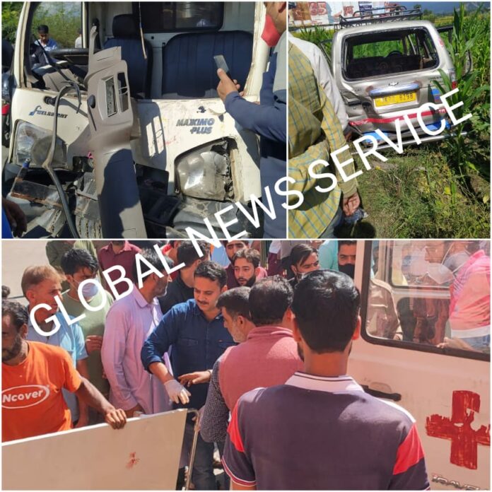 Several injured in collision between two vehicles in Anantnag