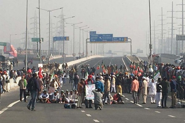 Highway Blockade: Protesting Farmers To Meet At Singhu To Discuss Future Route