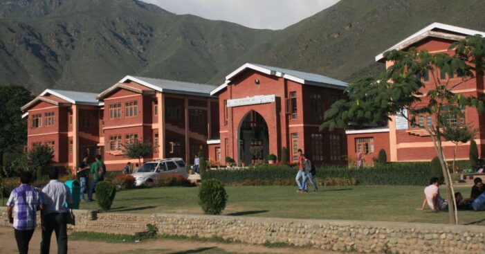 IUST to resume class work in the campus IUST to resume class work in the campus