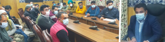 DC Anantnag chairs meeting of contractors DC Anantnag chairs meeting of contractors