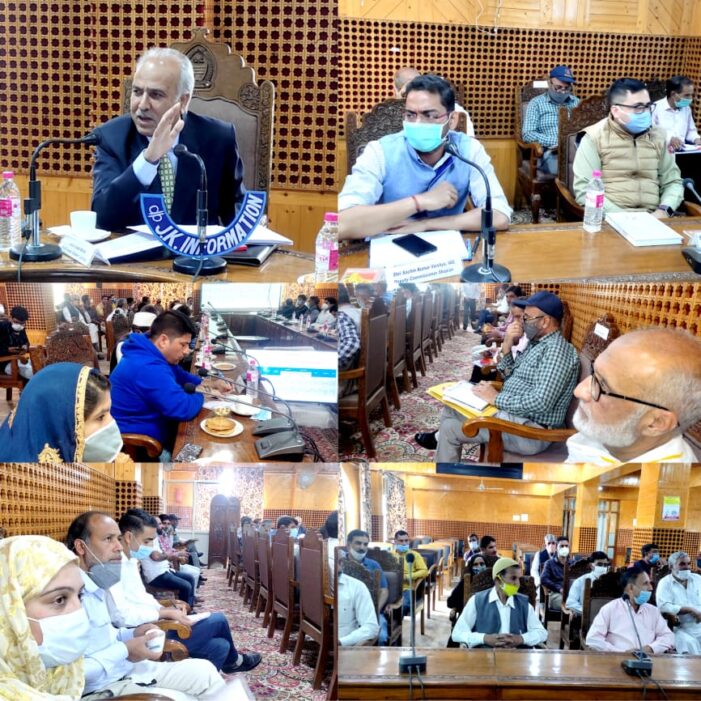 Justice Hasnain Masoodi chairs DISHA meeting of Shopian Justice Hasnain Masoodi chairs DISHA meeting of Shopian
