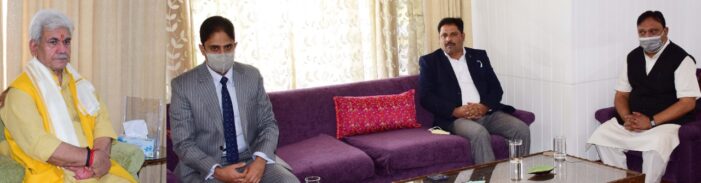 Srinagar Mayor calls on Lt Governor Srinagar Mayor calls on Lt Governor