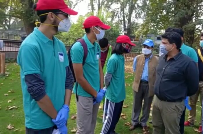 Sarmad Hafeez kickstarts sanitation drive at Chinar Bagh, Srinagar Sarmad Hafeez kickstarts sanitation drive at Chinar Bagh, Srinagar