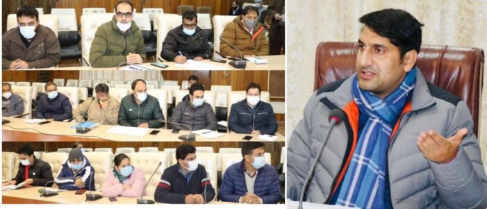 DC Srinagar reviews measures for enforcement of rates of Essential Commodities